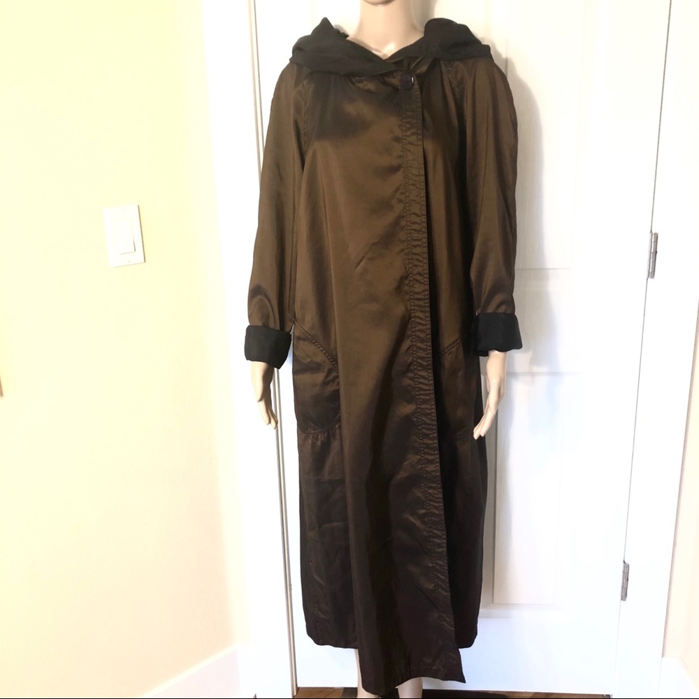 MYCRA PAC Bronze Black Reversible Hooded Raincoat